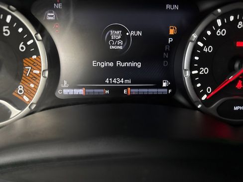 Used 2021 Jeep Renegade Latitude image 40