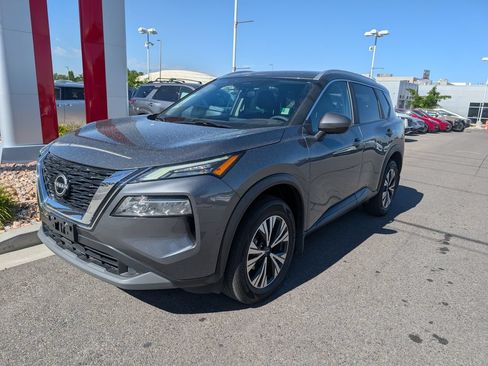 Used 2023 Nissan Rogue SV w/ SV Premium Package AWD/4WD image 4