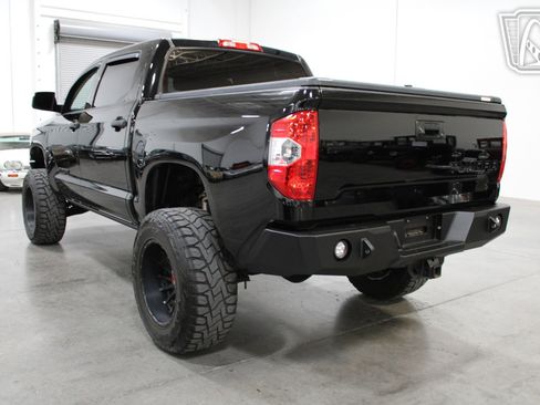 Used 2014 Toyota Tundra SR5 w/ TRD Off Road Package image 23