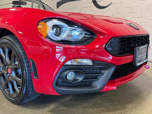Used 2017 FIAT 124 Spider Abarth image 20