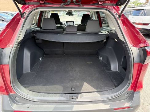 Used 2023 Toyota RAV4 XLE FWD image 21