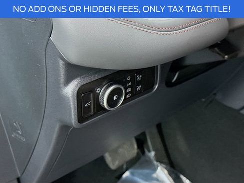 New 2025 Ford Explorer Active w/ Active Comfort Package image 10