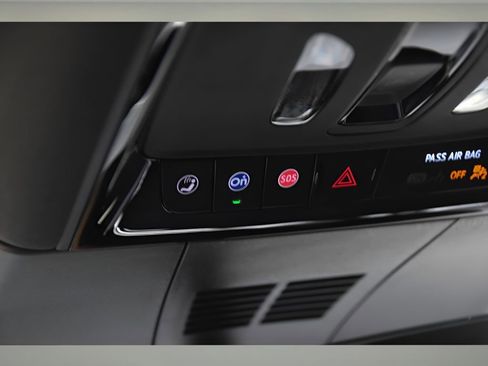 New 2026 Cadillac Lyriq V image 36