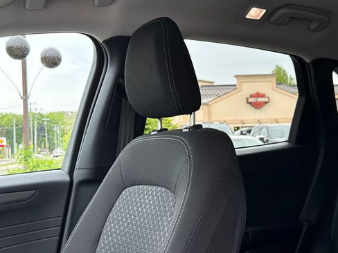 Used 2025 Ford Escape Active AWD/4WD image 25