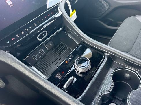 New 2026 Jeep Grand Cherokee Altitude AWD/4WD image 15