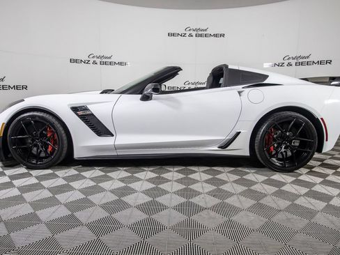 Used 2016 Chevrolet Corvette Z06 w/ Z07 Performance Package RWD image 15