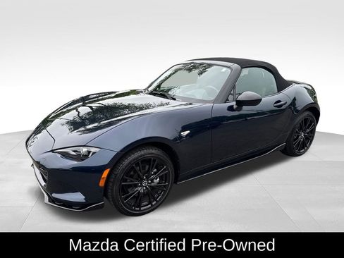 Certified 2025 MAZDA MX-5 Miata Club w/ Appearance Package RWD image 3