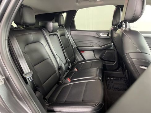Used 2025 Ford Escape Platinum image 31