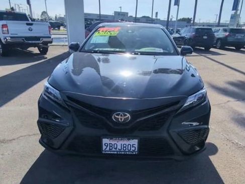 Used 2022 Toyota Camry SE w/ Carpet Mat Package (TMS) FWD image 3