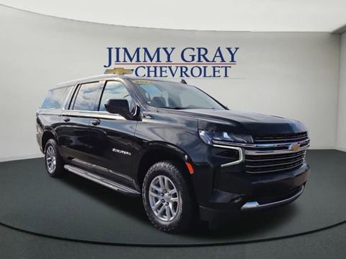 Used 2023 Chevrolet Suburban LT RWD image 7