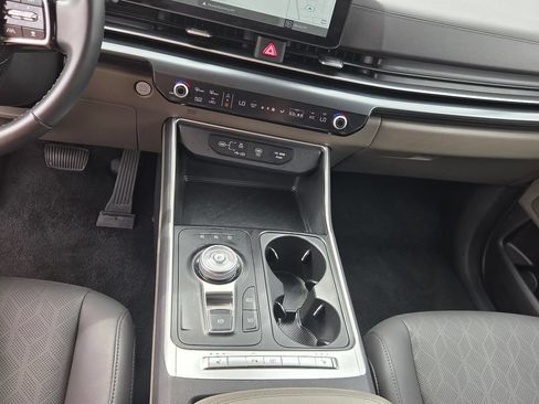 Used 2026 Kia Carnival LXS FWD image 22