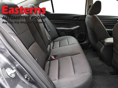 Used 2025 Nissan Altima 2.5 SV FWD image 23