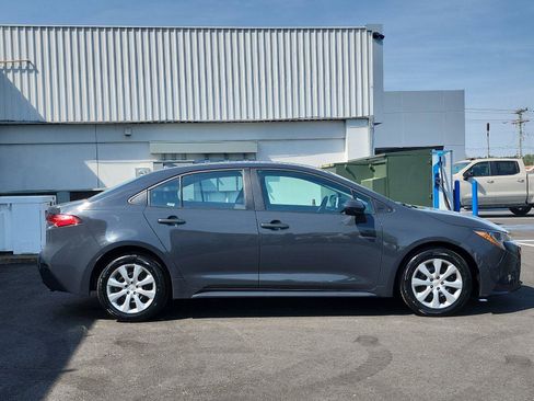 Used 2024 Toyota Corolla LE FWD image 6