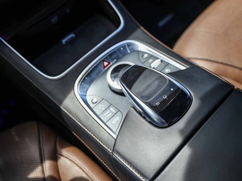 Used 2016 Mercedes-Benz S 550 4MATIC Sedan image 25