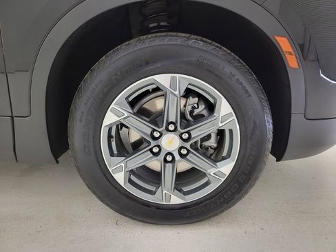 Used 2025 Chevrolet Blazer LT AWD/4WD image 21