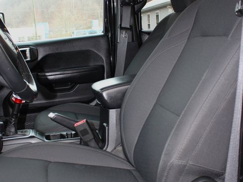 Used 2018 Jeep Wrangler Unlimited Sport S image 20