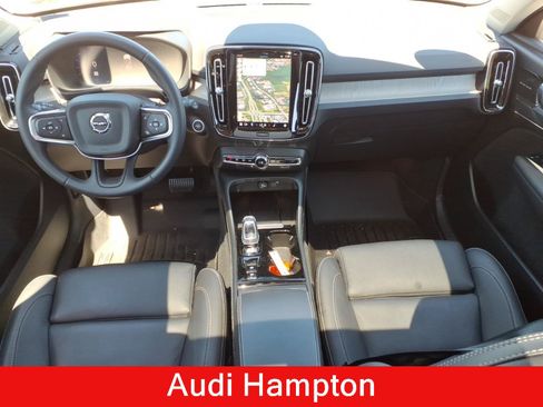 Used 2024 Volvo XC40 B5 Ultimate w/ Climate Package AWD/4WD image 21