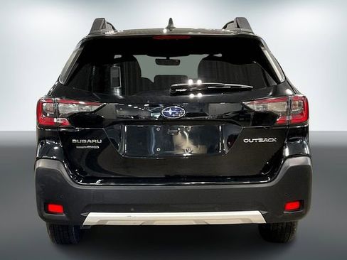 Used 2023 Subaru Outback Limited image 4