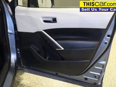 Used 2025 Toyota Corolla Cross L FWD image 26