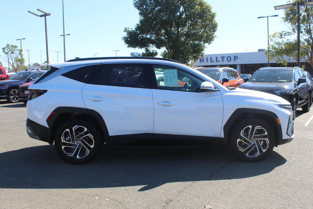 Used 2026 Hyundai Tucson Limited AWD/4WD image 6