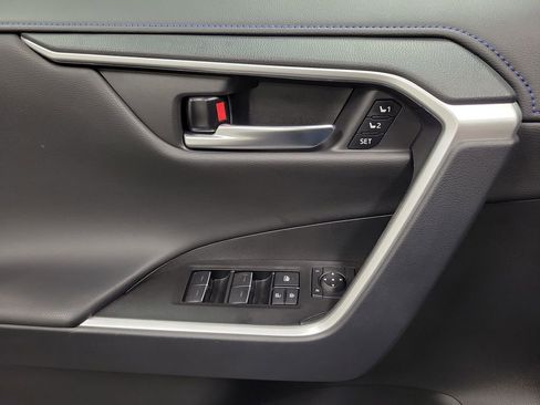 Used 2025 Toyota RAV4 XSE image 21