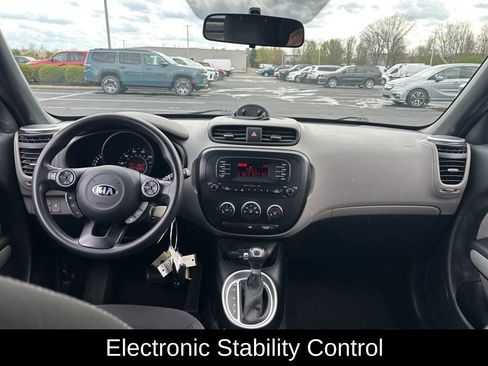 Used 2015 Kia Soul FWD image 9