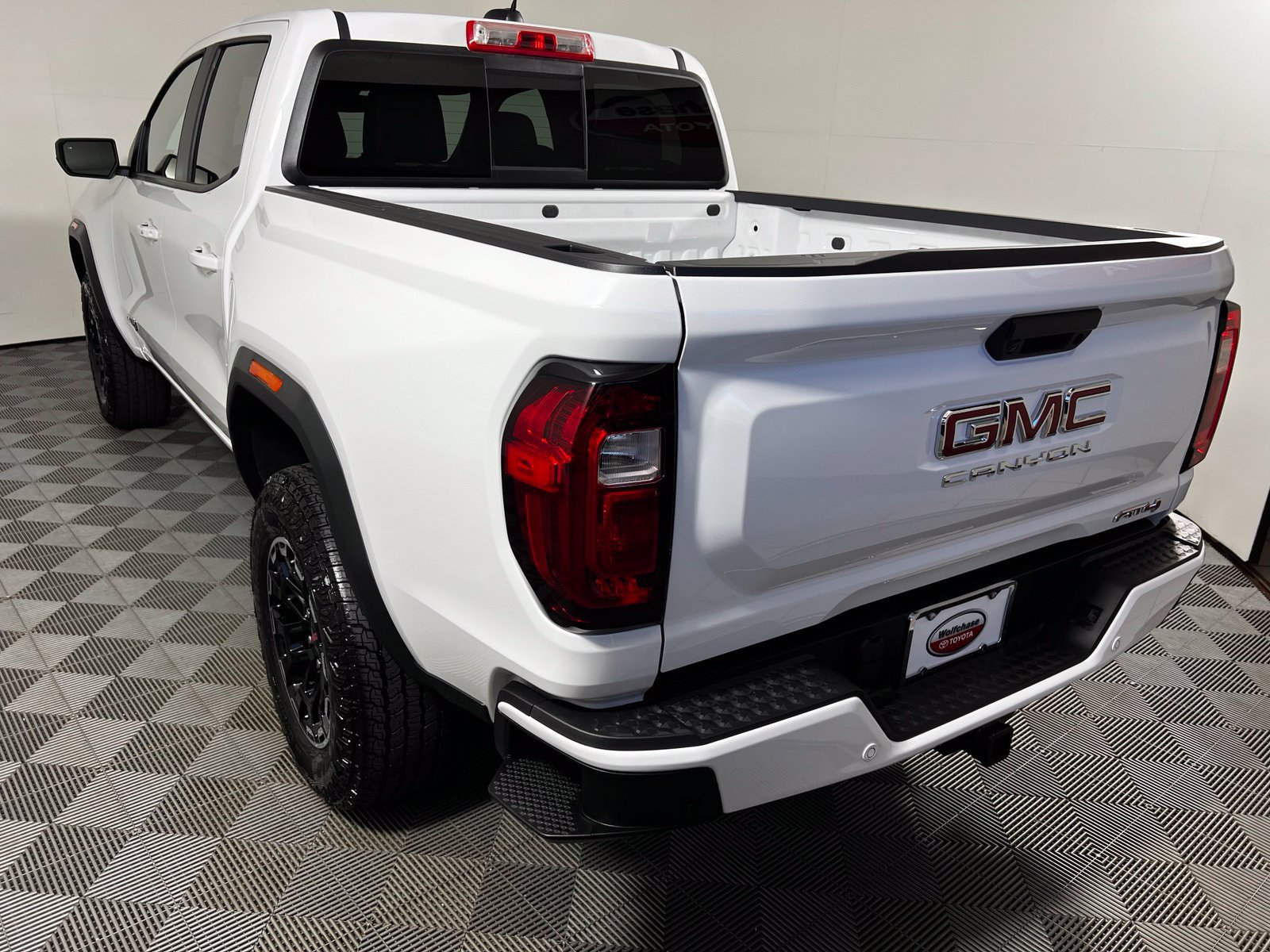 Used 2026 GMC Canyon AT4 AWD/4WD image 7