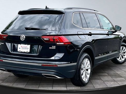 Used 2018 Volkswagen Tiguan SE w/ Panoramic Sunroof Package AWD/4WD image 5