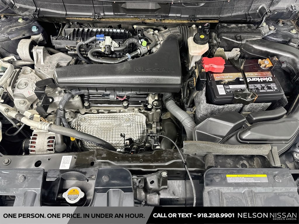 Certified 2017 Nissan Rogue SV w/ SV Premium Package FWD image 29