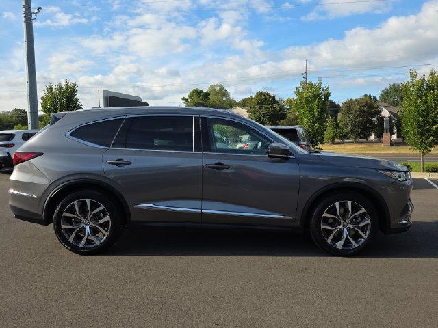 Used 2024 Acura MDX w/ Technology Package AWD/4WD image 2