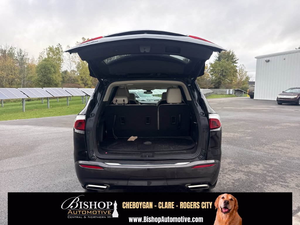 Used 2023 Buick Enclave Essence AWD/4WD image 21
