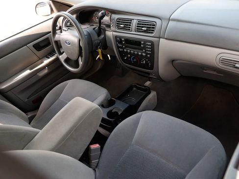 Used 2007 Ford Taurus SE image 19