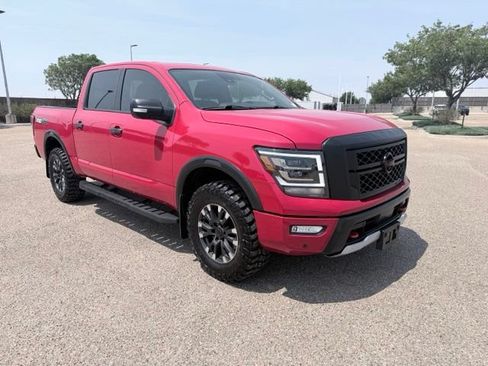 Used 2024 Nissan Titan PRO-4X w/ Pro-4x Convenience Package AWD/4WD image 4