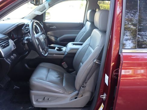 Used 2017 Chevrolet Suburban LT AWD/4WD image 19