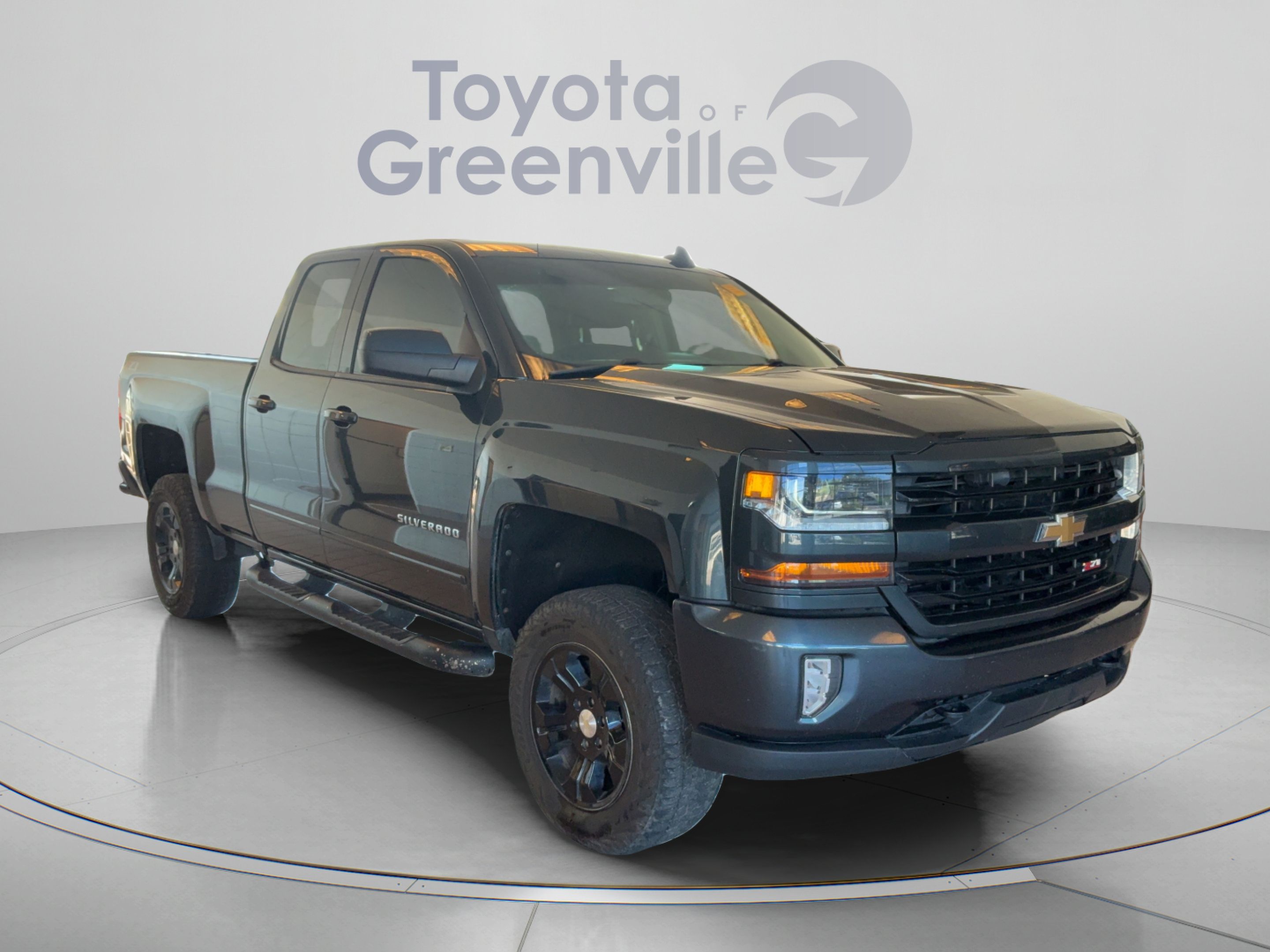 Used 2018 Chevrolet Silverado 1500 LT w/ All Star Edition AWD/4WD image 8