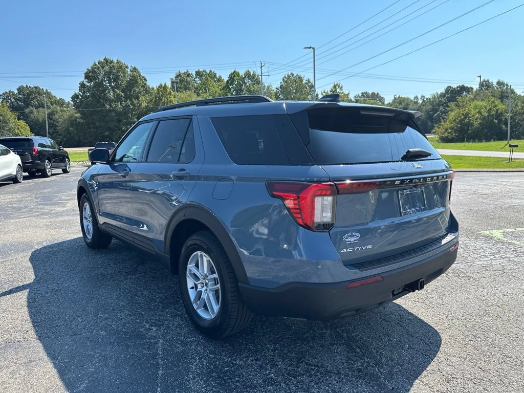 New 2027 Ford Explorer Active RWD image 5