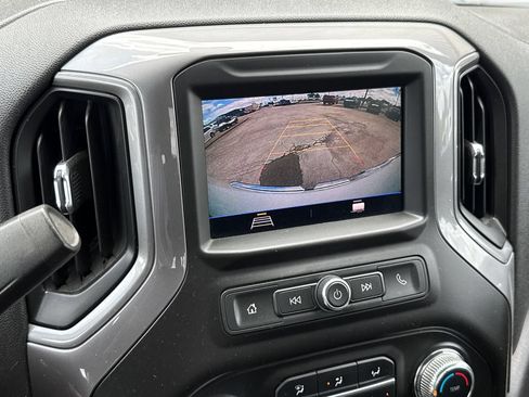Used 2020 GMC Sierra 1500 4x4 Crew Cab w/ Sierra Value Package image 26