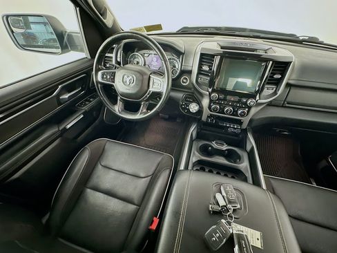 Used 2022 RAM 1500 Laramie AWD/4WD image 9