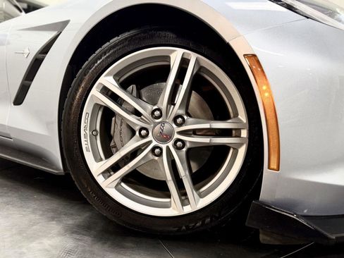 Used 2017 Chevrolet Corvette Stingray Coupe w/ 1LT RWD image 11
