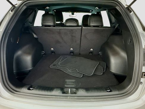 Used 2025 Jeep Compass Limited image 29