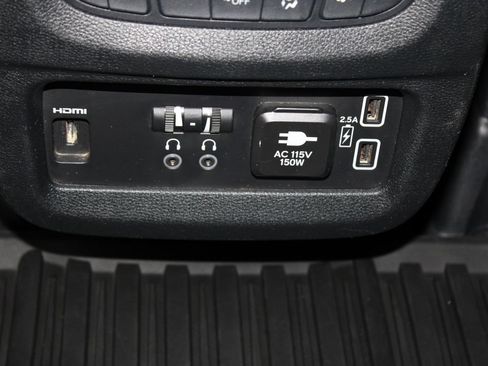 Used 2022 Honda Pilot Touring image 56