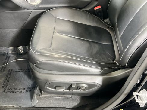 Used 2023 Jeep Grand Cherokee Limited AWD/4WD image 19