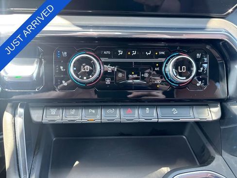 Used 2025 GMC Sierra 2500 Denali Ultimate AWD/4WD image 19