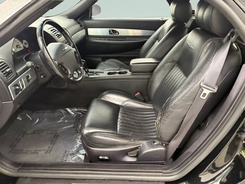 Used 2004 Ford Thunderbird Deluxe image 11