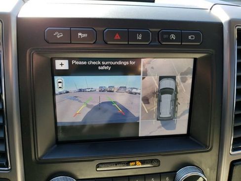 Used 2019 Ford Expedition Platinum image 26