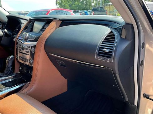 Used 2018 INFINITI QX80 4WD w/ Deluxe Technology Package image 21