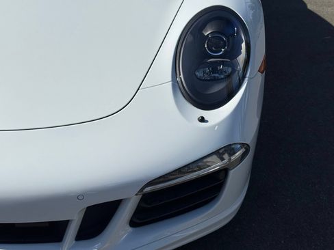 Certified 2016 Porsche 911 Carrera GTS RWD image 11