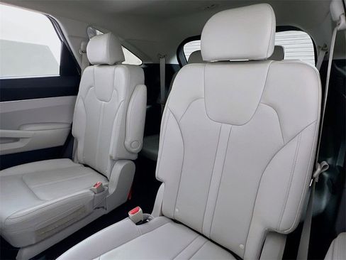 Used 2023 Kia Sorento X-Line EX image 21