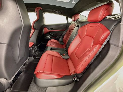Certified 2022 Porsche Taycan GTS AWD/4WD image 24