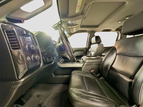 Used 2018 Chevrolet Silverado 2500 LTZ image 23